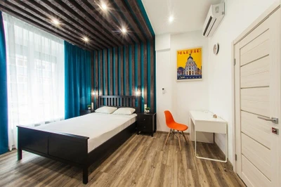 Nice People (Гостиница)