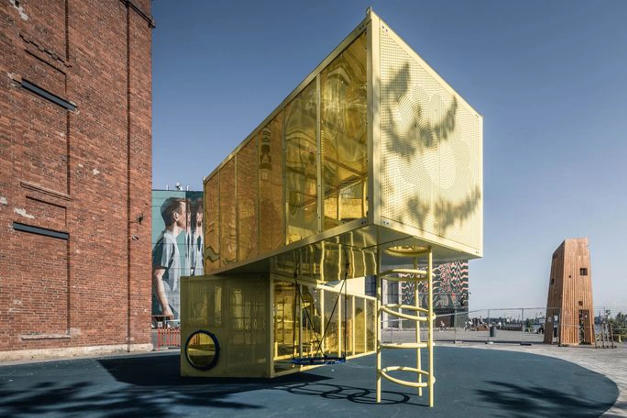 Детские площадки в "Севкабель Порт"