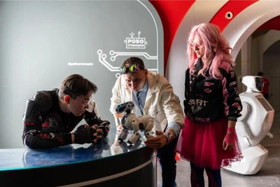 Программа "Семейный день рождения" на "Робостанции"