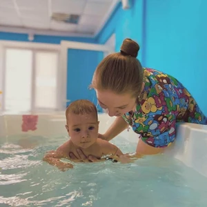 Детский аквацентр грудничкового плавания BabyBul (Бассейн)