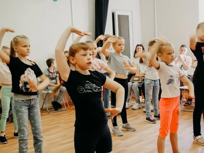 Union Dance (Школа танцев)