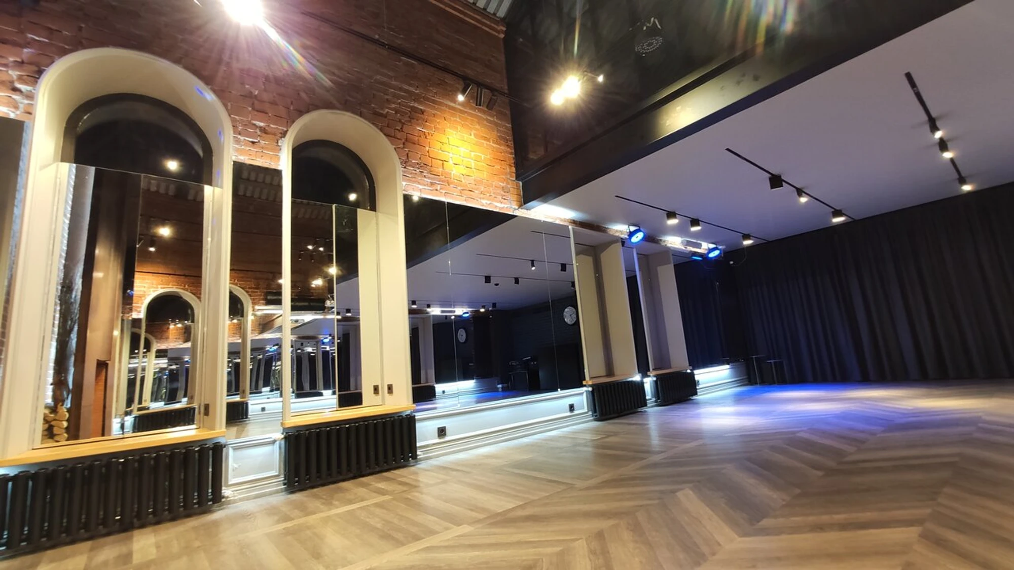 Buenos dance club (Школа танцев)