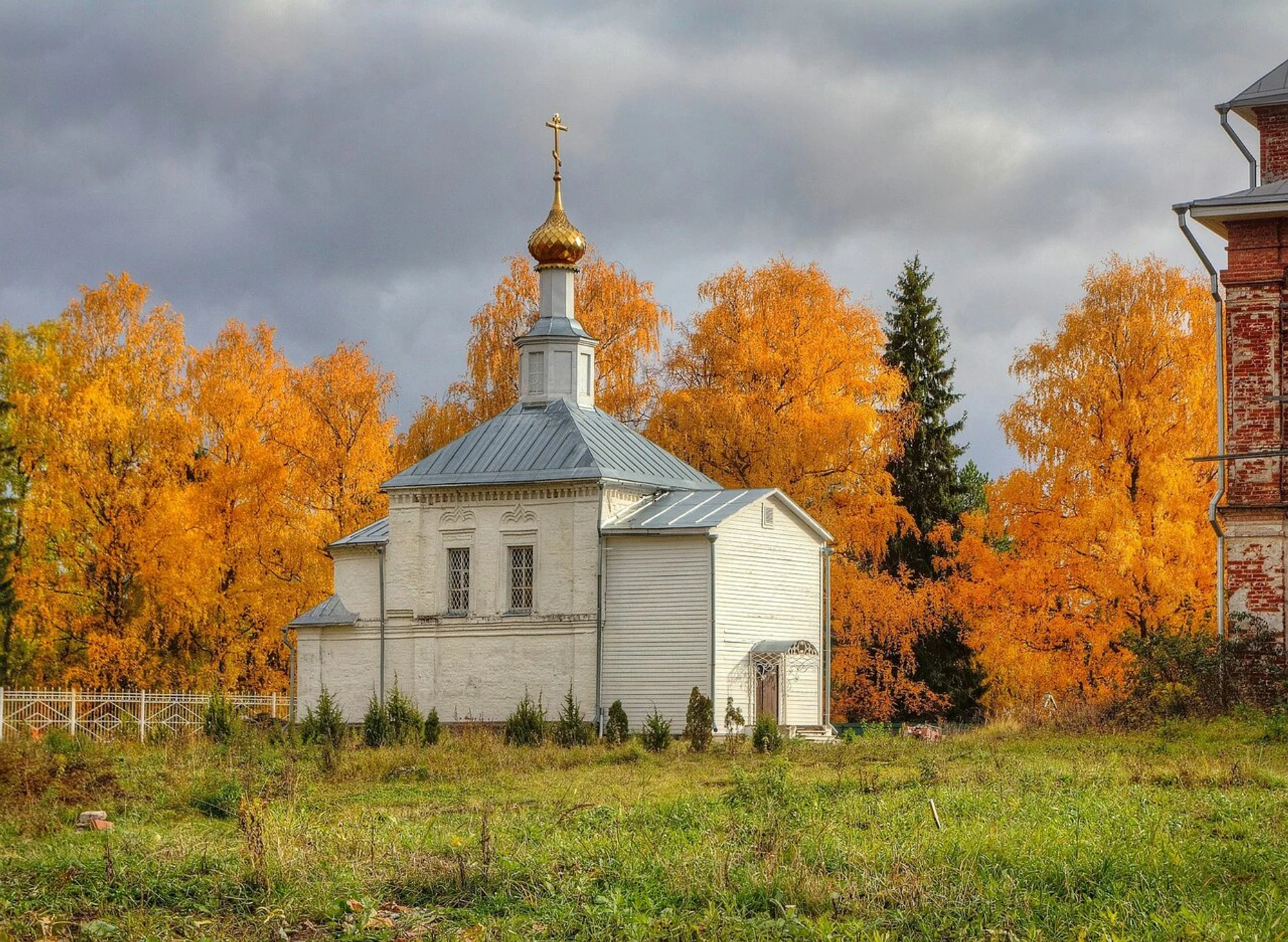 Церковь Петра и Павла в Умиленье (Православный храм)