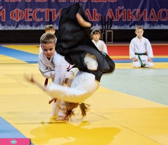 Кацу Хаяби, клуб айкидо на Петроградке 