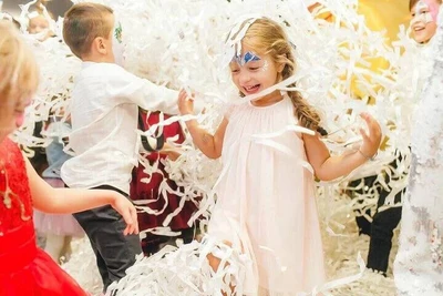 Бумажная дискотека в "Loft кафе Алиса"