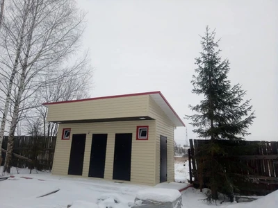 Рыбацкий домик на берегу реки Кера (Гостиница)