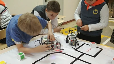 Детский центр "Legomax", развивающие курсы для детей от 2,5 лет и взрослых в г. Ревда