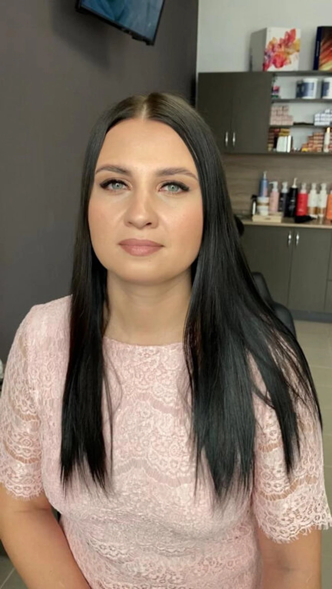 Luna. haircoloring (Салон красоты)