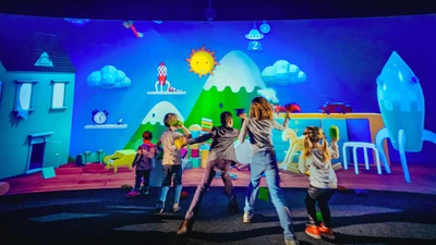 "Hello Park", детский мультимедийный парк развлечений для всей семьи