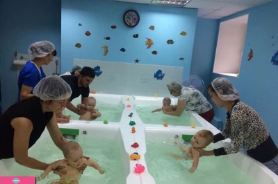 "Буль-буль" на Побежимова, центр детского плавания, занятия для грудничков, Казань 