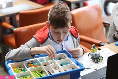 "Лига роботов" на Металлургов, курсы робототехники и программирования для детей и подростков от 5 до 17 лет, Красноярск 