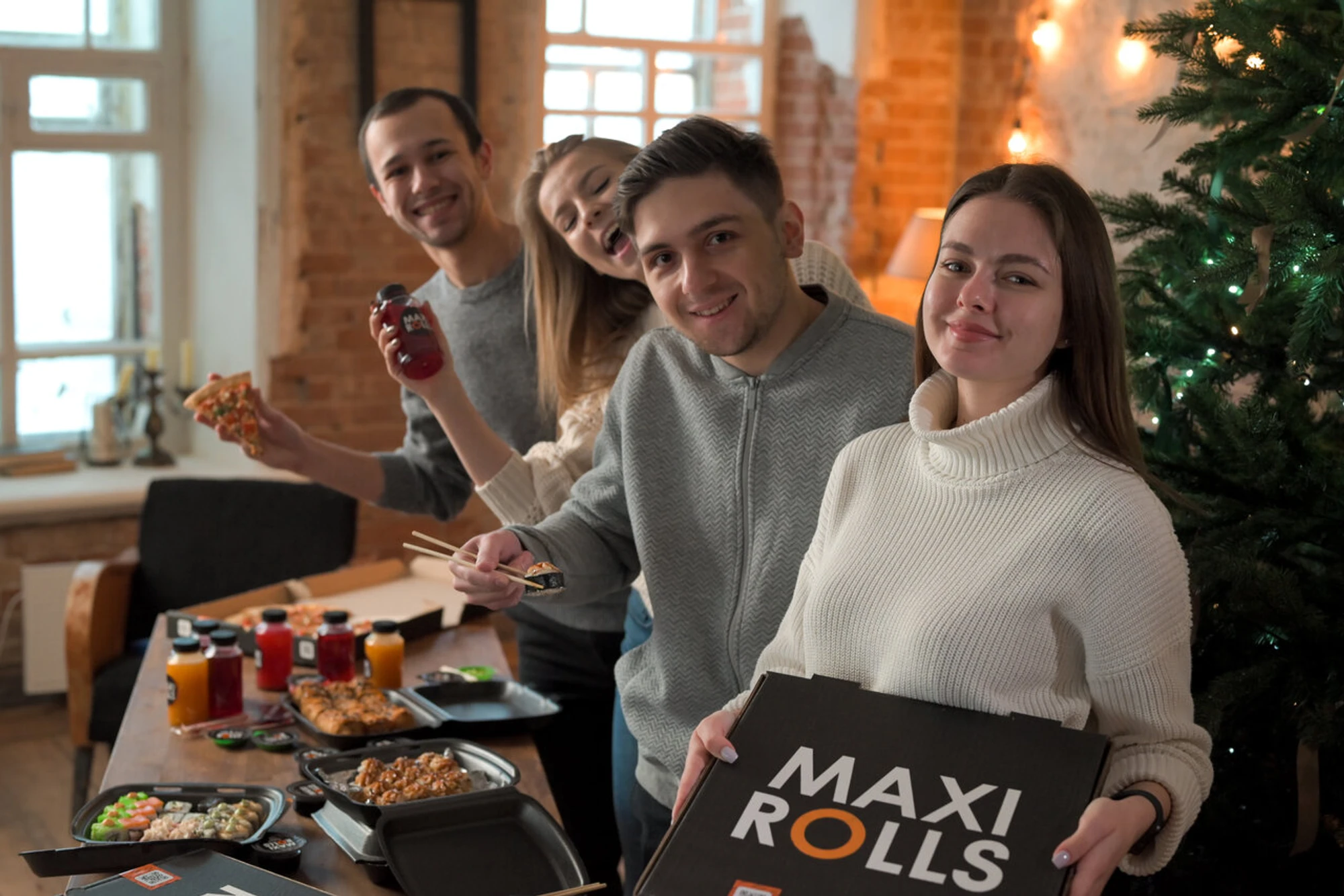 Maxi Rolls (Суши-бар)