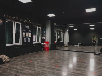 Dance Family Studio (Школа танцев)