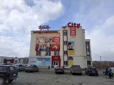 Веселый дворик (Детские игровые залы и площадки)