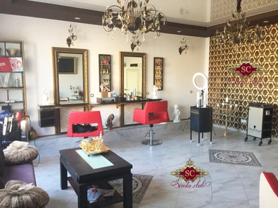 Сирота Лена (Салон красоты)