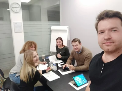 Lewis Foreman School (Курсы иностранных языков )