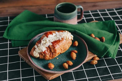 Круассан, кафе-галерея