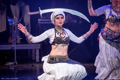 Flourish Tribal Dance Studio (Школа танцев)