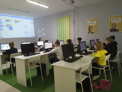 КиберШкола программирования для детей KIBERone (Дополнительное образование )