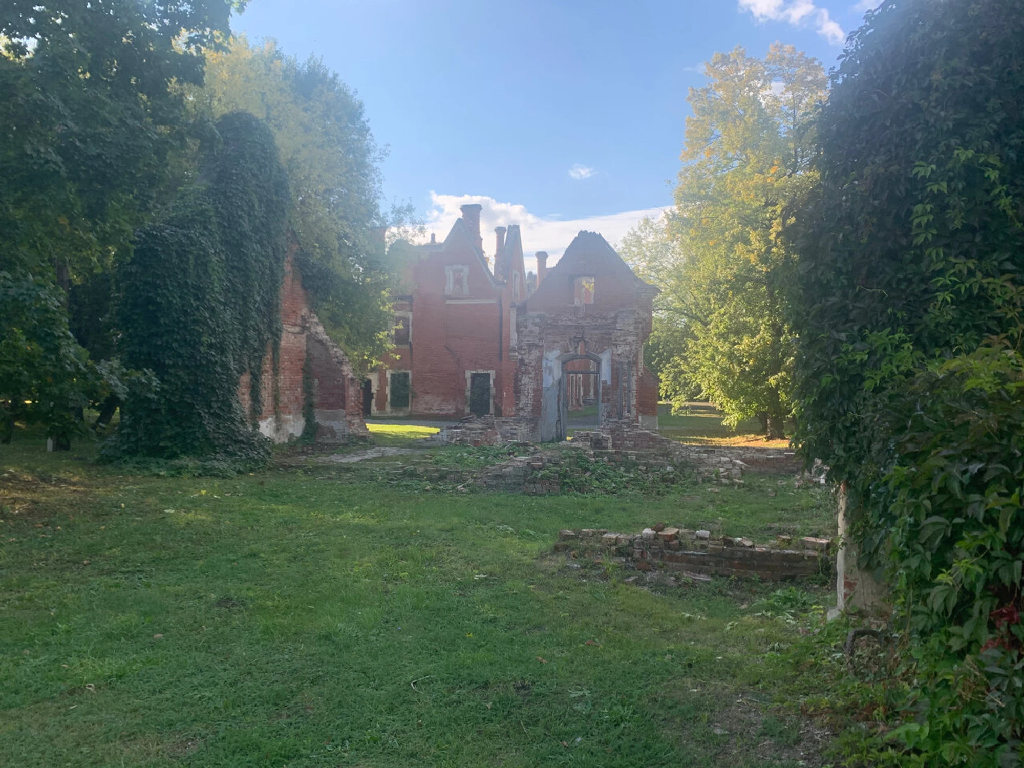 Архитектурно-ландшафтный комплекс усадьбы рода Пашковых (Музей )