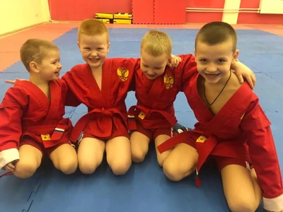 СК Фаворит (Клуб для детей и подростков )