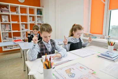 Школа скорочтения и развития интеллекта Iq007 (Учебный центр )