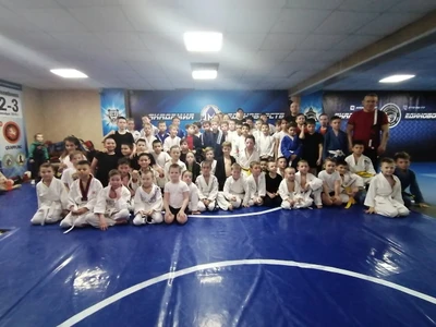 Академия Единоборств (Спортивный клуб, секция )