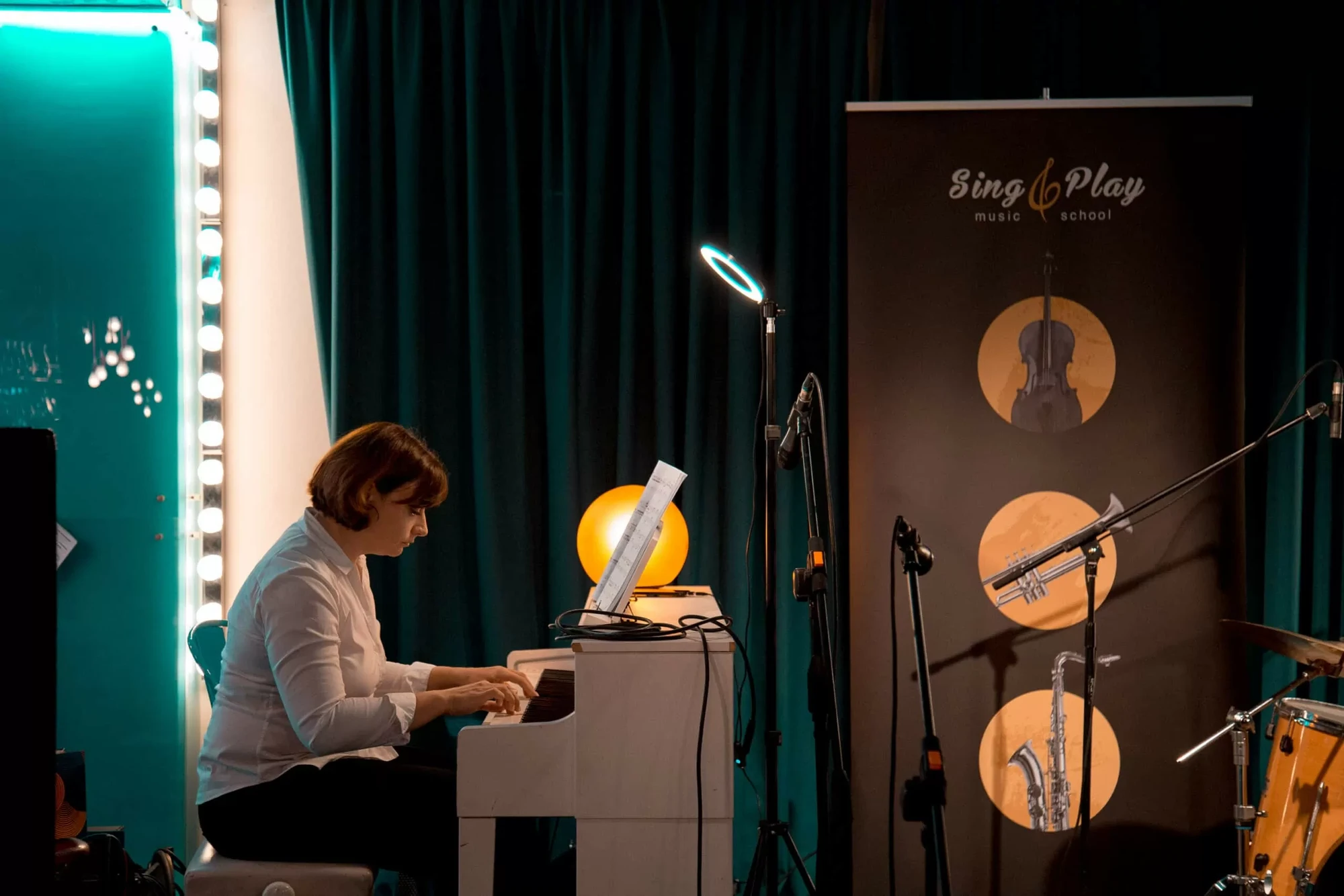 Школа Sing&Play, музыкальные курсы для взрослых и детей