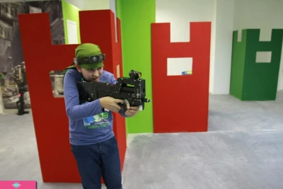 Laser Wars, лазертаг, крытая площадка на Коломяжском проспекте, СПб 