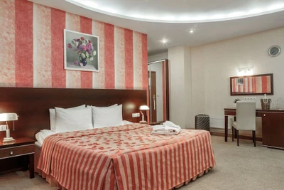 Николь (Гостиница)