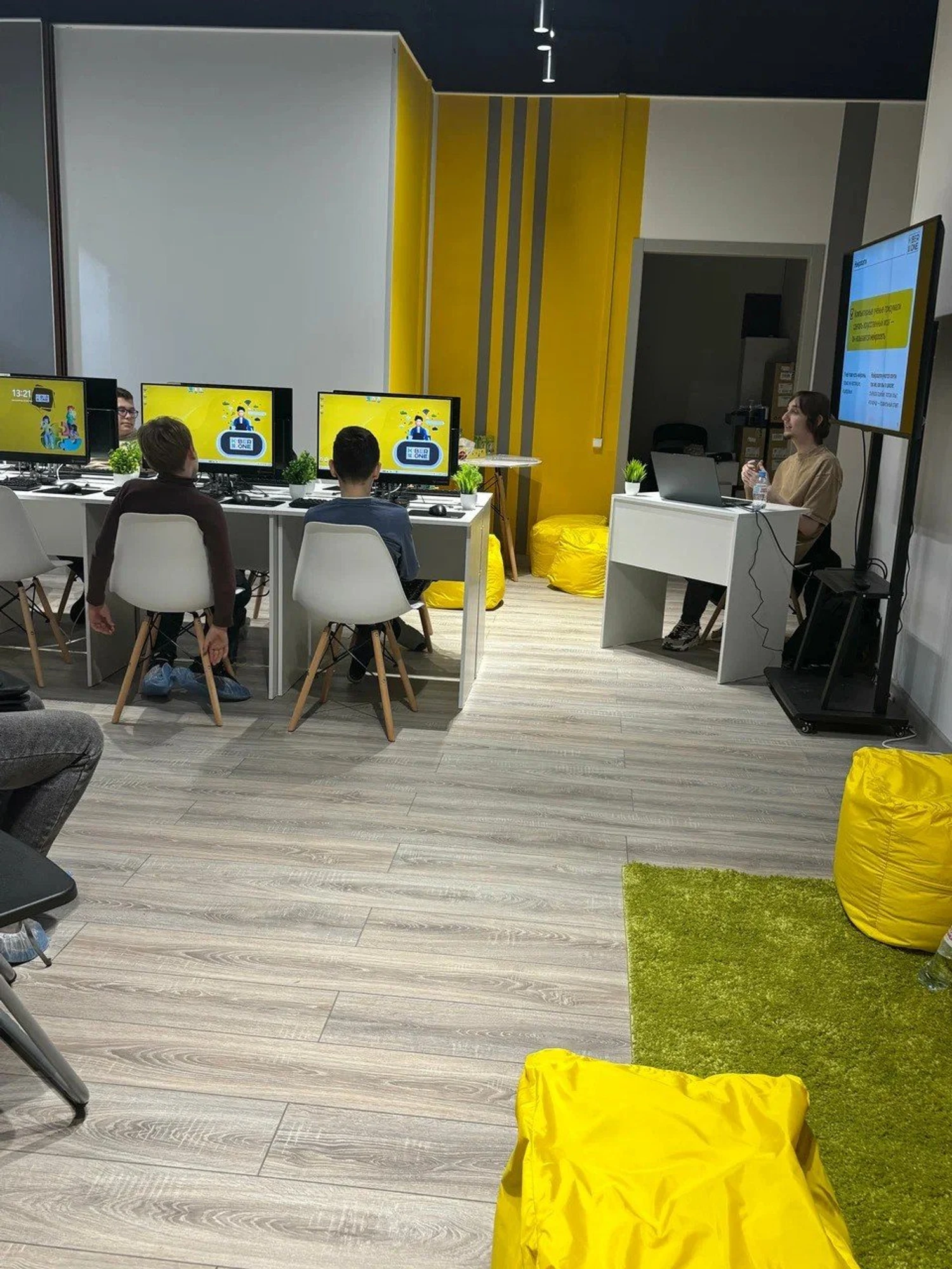 Школа программирования для детей Kiberone