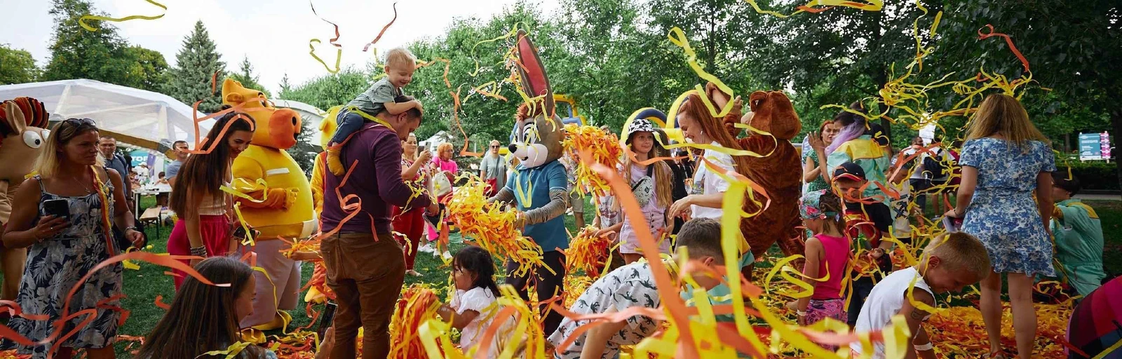 Эрмитажные коты, фестиваль колясок и Петровские ассамблеи: где в Санкт-Петербурге отметить День защиты детей
