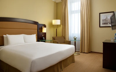 "Скидка за раннее бронирование" в "Hilton Moscow Leningradskaya"