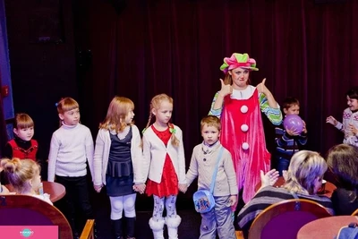 Театральная школа-студия Ирины Зайцевой для детей 4-16 лет в мим-театре "За двумя зайцами", Красноярск
