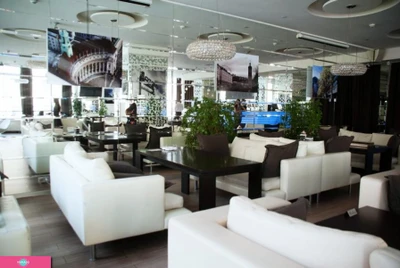 Sasha's bar, "Сашас бар", ресторан с детской комнатой в центре Санкт-Петербурга 