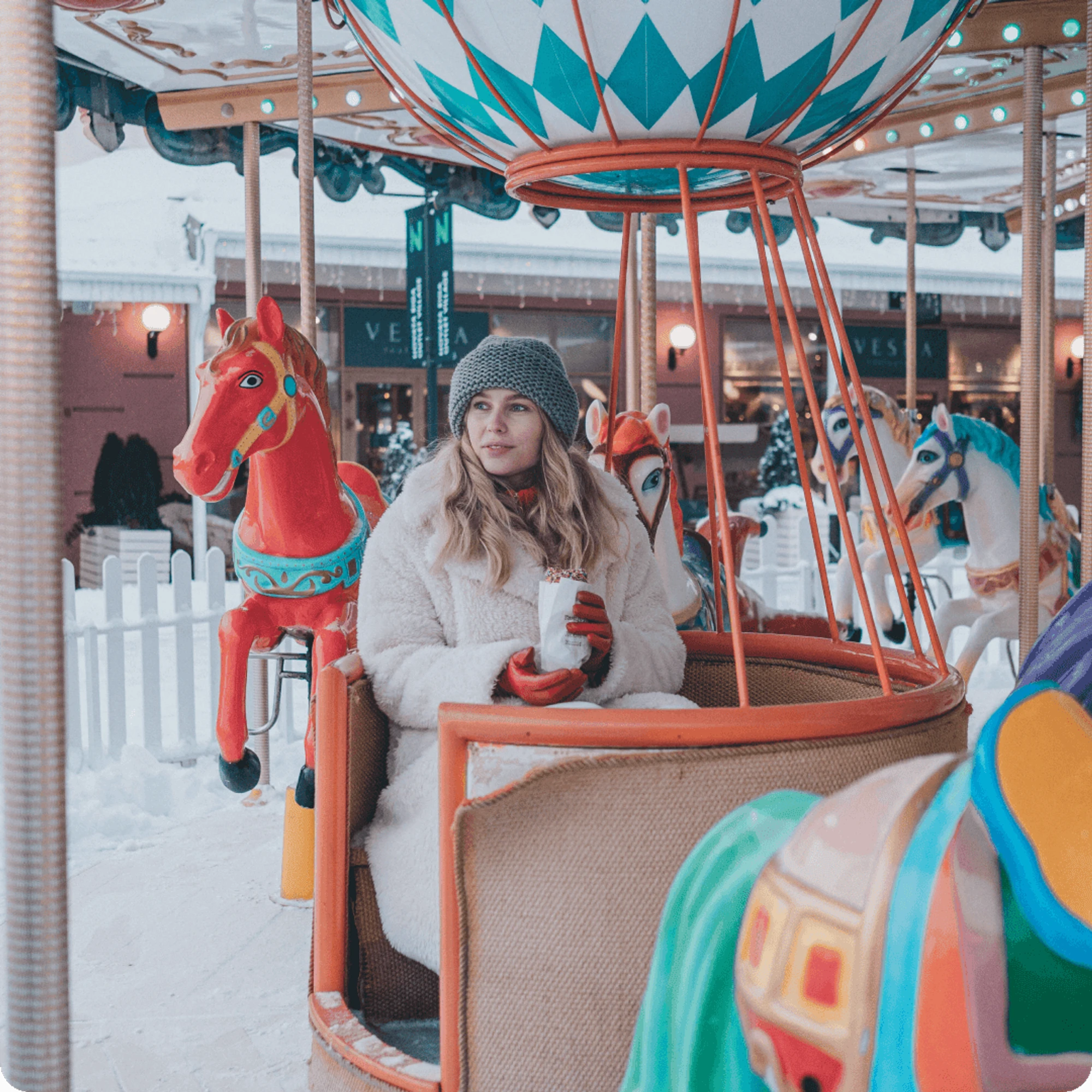Новогодние мероприятия во Vnukovo Outlet Village