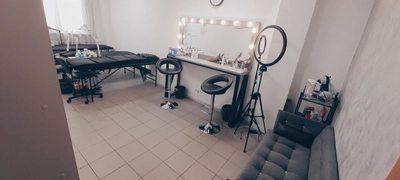 Selfie Beauty Studio (Салон бровей и ресниц )