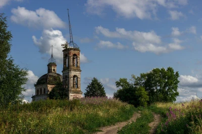 Церковь Троицы Живоначальной в Никульском (Православный храм)