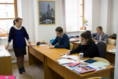 "Петровские традиции", центр интеллектуального развития, консультации по семейному образованию в СПб 