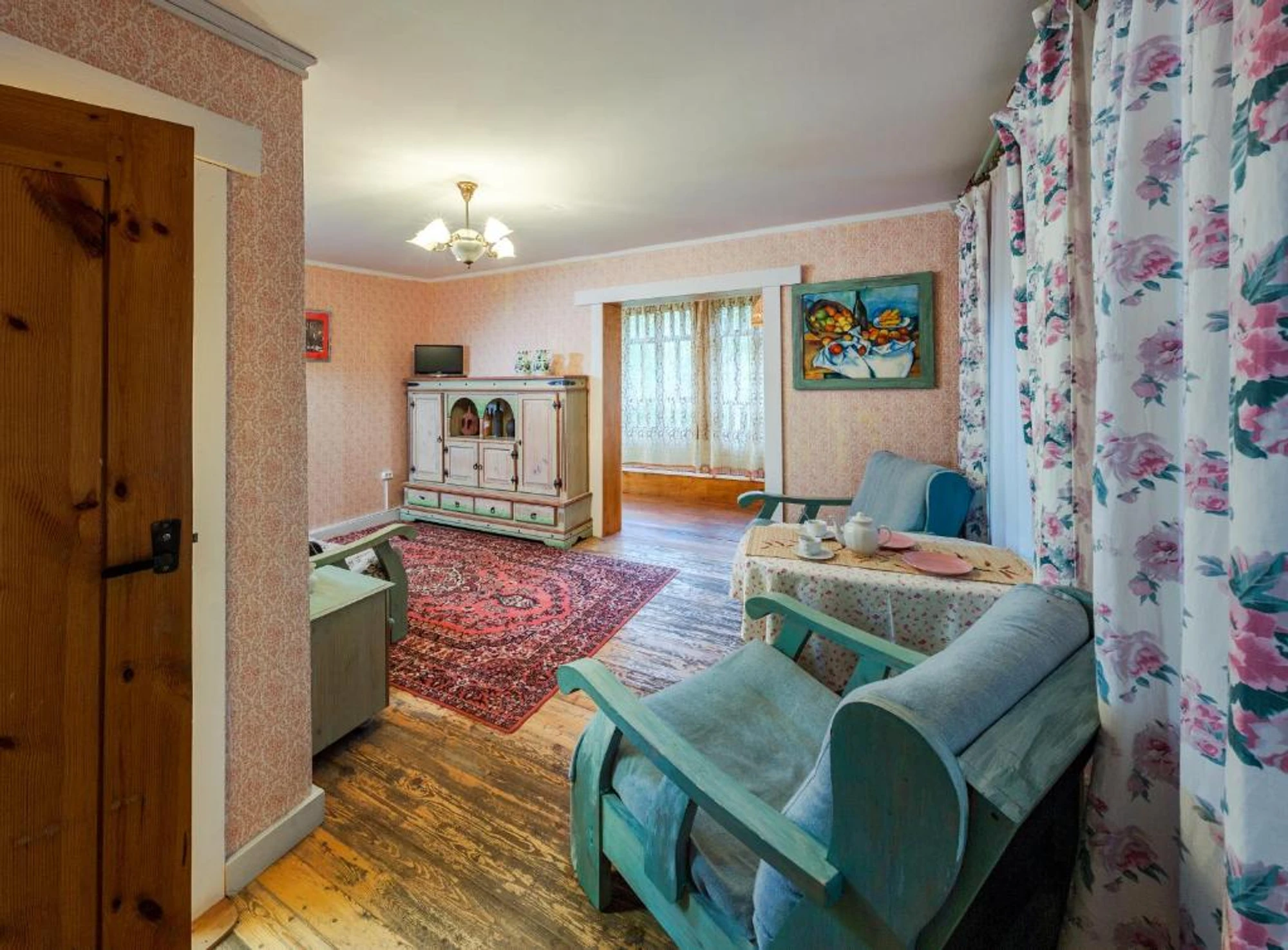 "Чеховская Дача" в шале-отеле "Таёжные дачи"