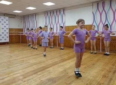 Театр танца "Школа маленьких волшебников" (Клуб для детей и подростков)