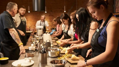 "White Kitchen", кулинарная студия в центре Санкт-Петербурга