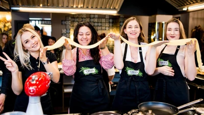 Подарочные сертификаты в кулинарную студию "CHEFS Eatertainment"