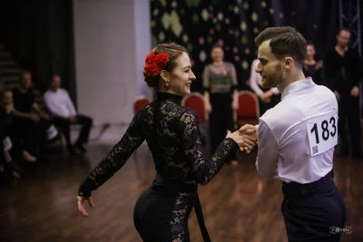 "Alpha Dance",  школа танцев для взрослых и детей