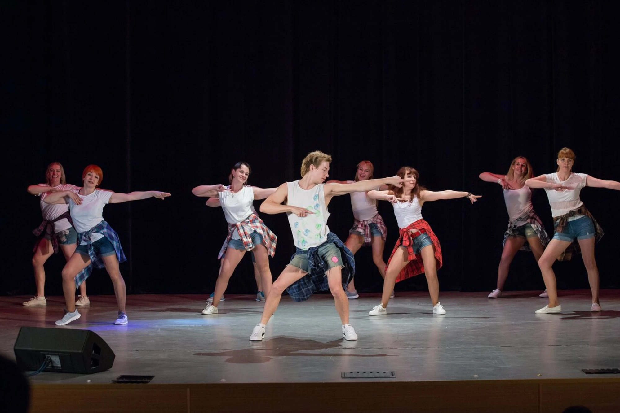 Palm dance studio (Школа танцев)