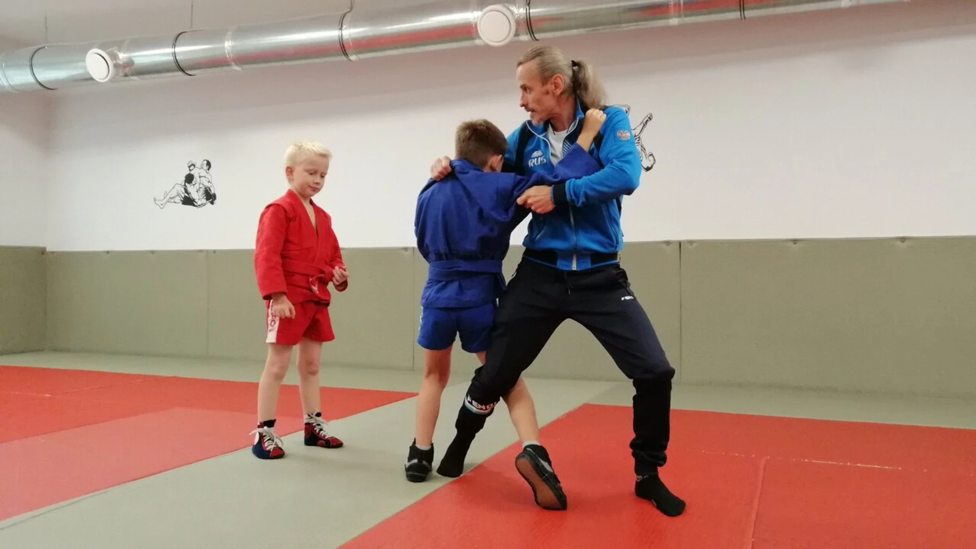 Детский клуб (Клуб для детей и подростков )