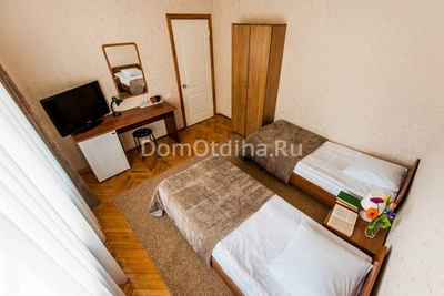 Bed and Breakfast (Гостиница)