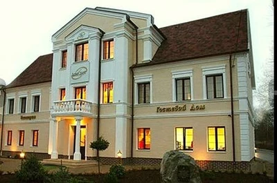 Логер Хаус (Гостиница)