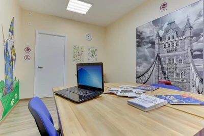 Mortimer English Club (Курсы иностранных языков )