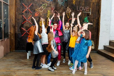 Выездные праздничные мастер-классы от агентства "Кремль event"